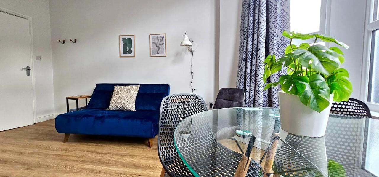 Harlequin Apartments By Switchback Stays Кардиф Екстериор снимка