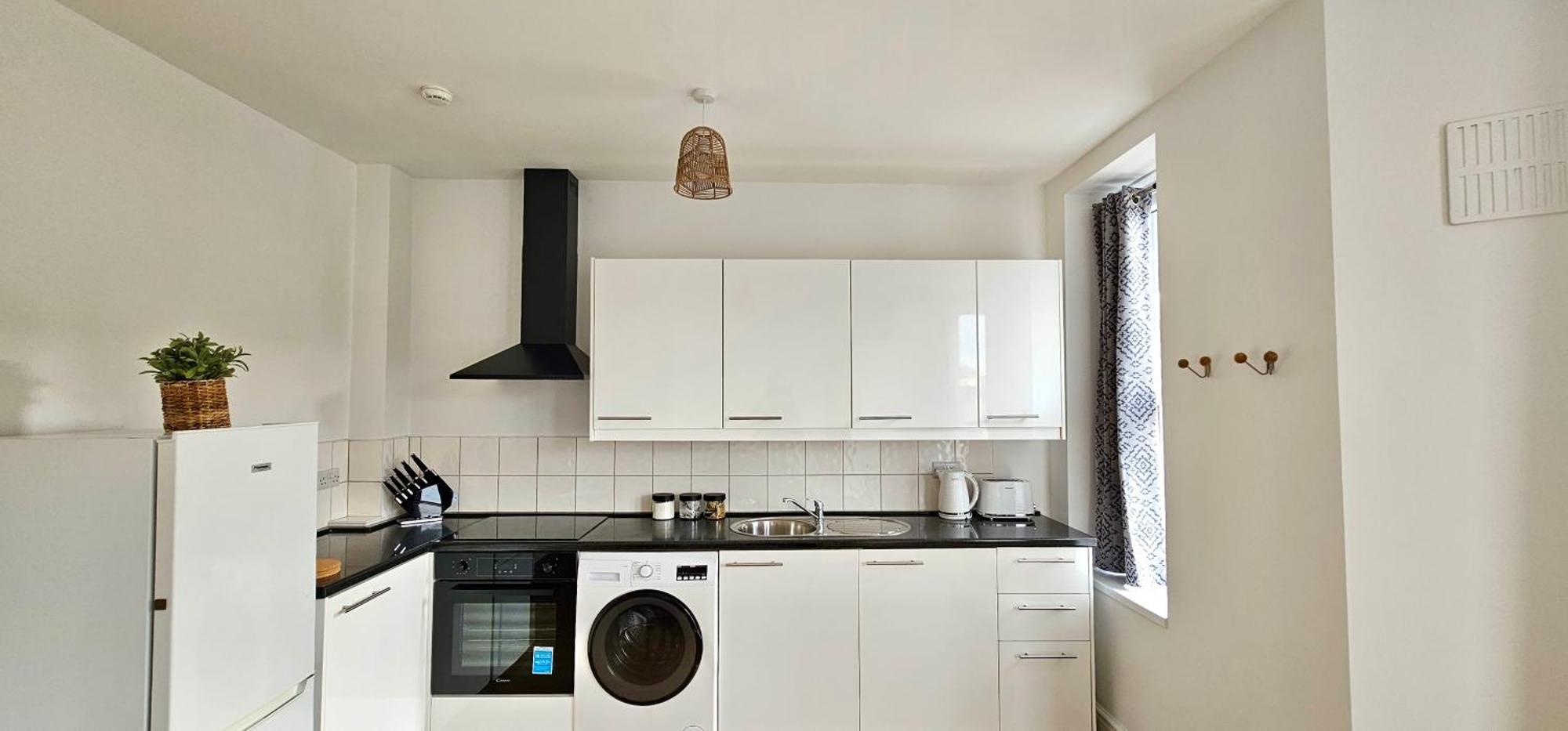 Harlequin Apartments By Switchback Stays Кардиф Екстериор снимка
